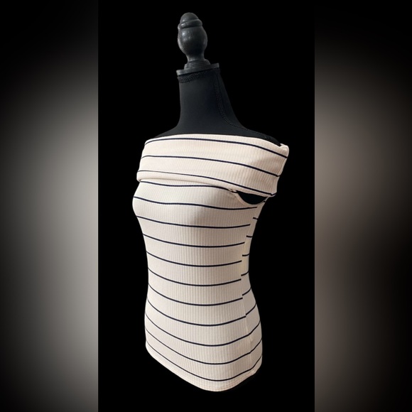 A New Day: Cream White and Black Off Shoulder Blouse - Picture 10 of 17